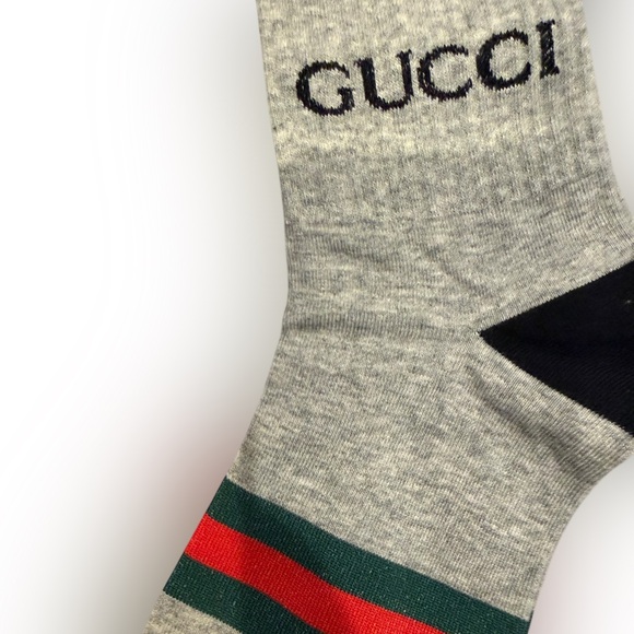 NWT 2 Pair Gucci Outlet Men's Socks with classic Gucci Stripes and Logo - Picture 3 of 4